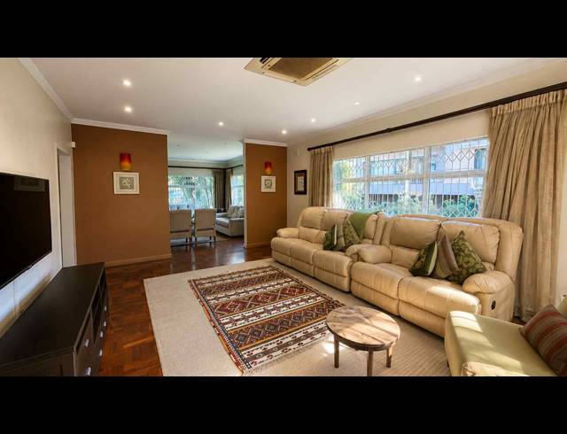 4 BEDROOM FREESTANDING FOR SALE IN SHERWOOD